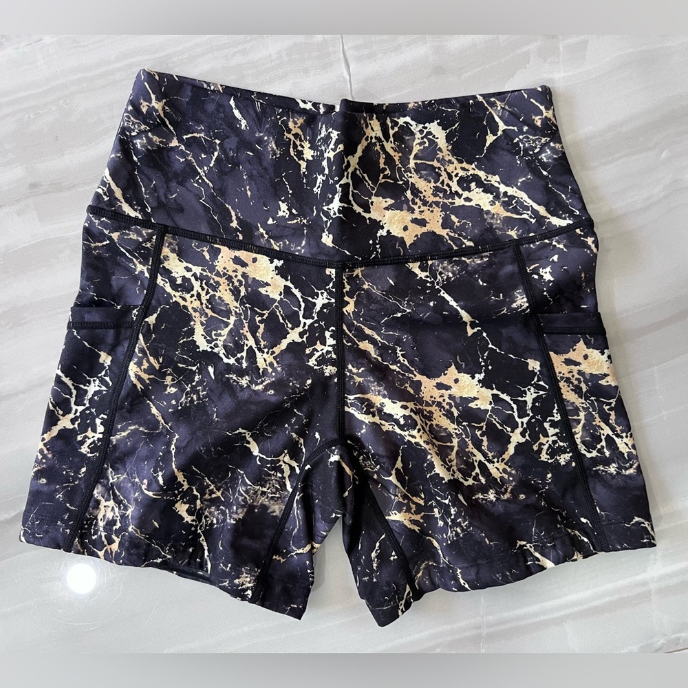 CVG Gold Marble Women’s Athletic Shorts • Size Small • 5 in